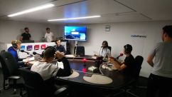 2nde2 à la Maison de la Radio_18nov2019_atelier france info jr_g2 en plateau