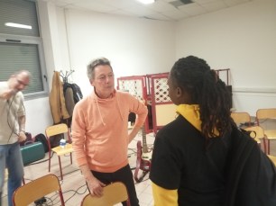 Hubert Dupont répond aux questions d'une élève